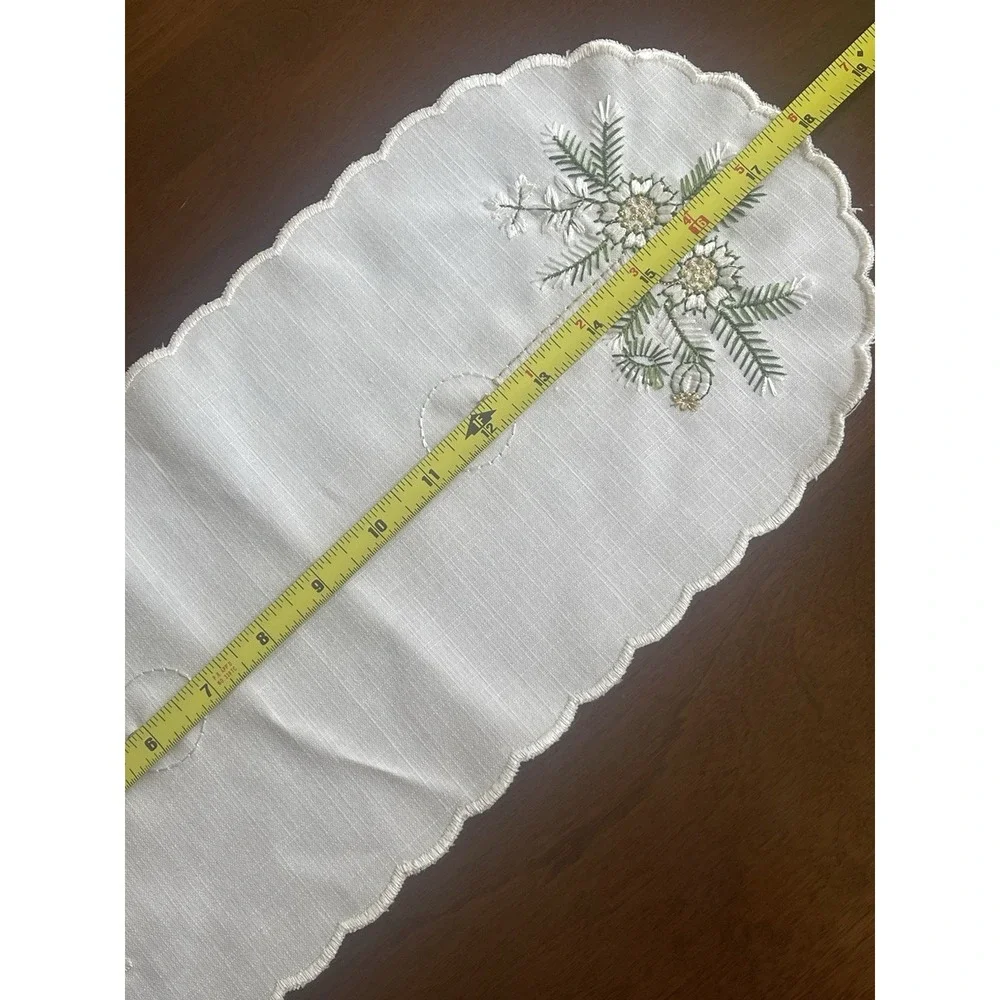 Vintage Christmas Embroidered Dresser Scarf 18x8 Candle Evergreen Floral Linen